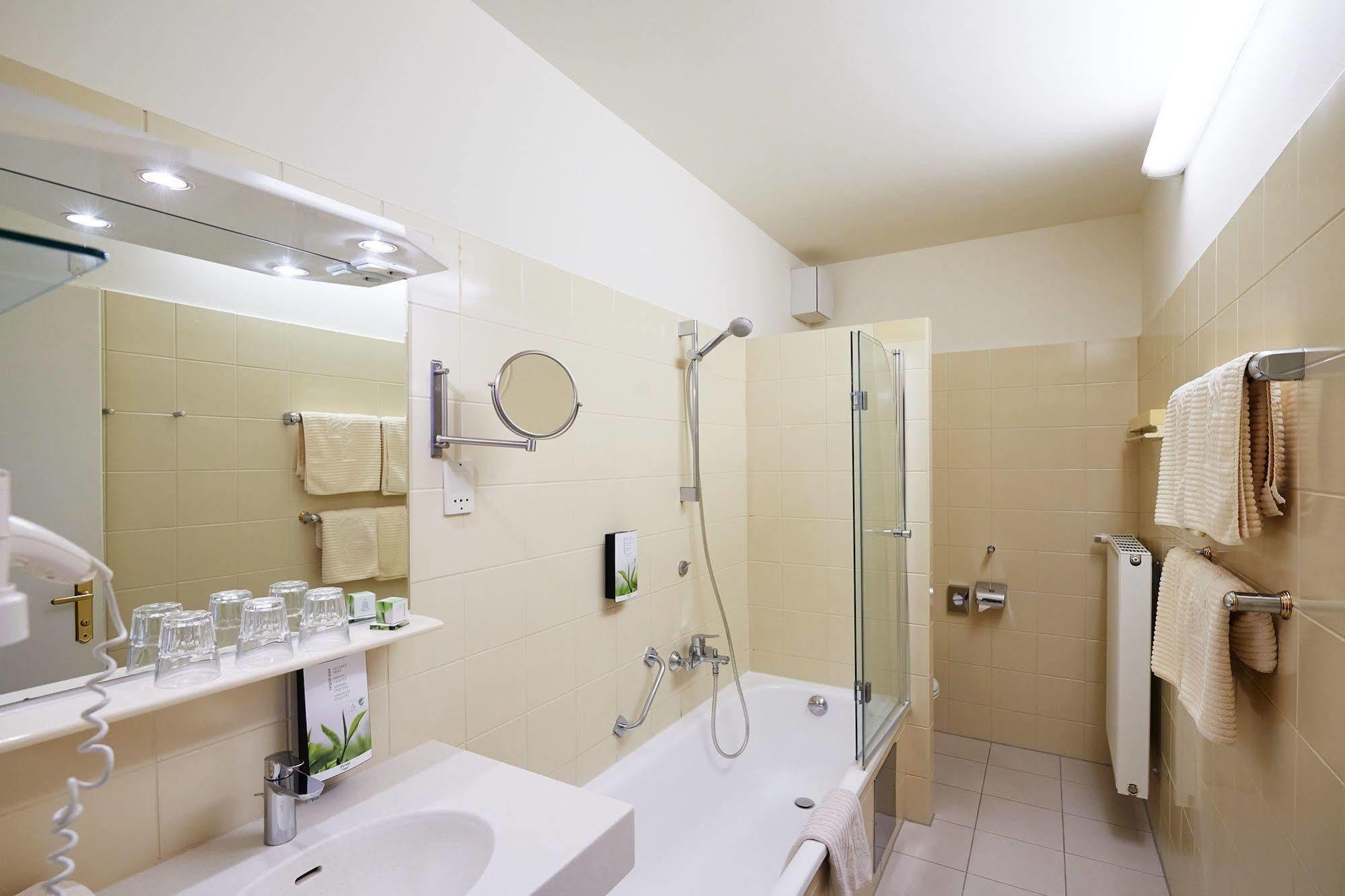 Austria - 3* Vienna